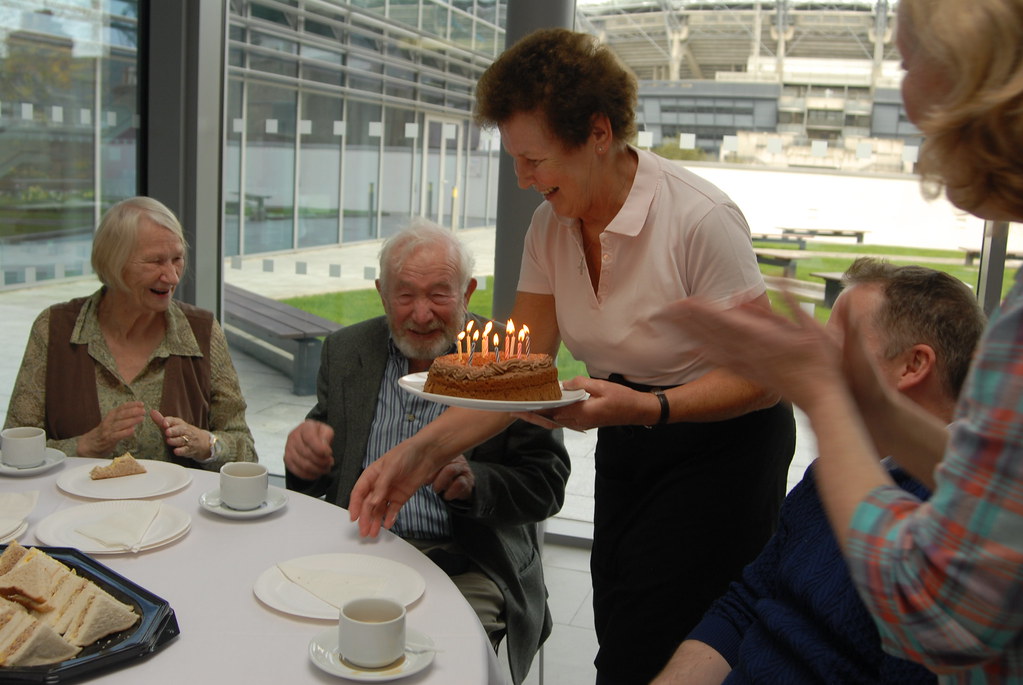 La Importancia de una Dieta Saludable en la Tercera Edad: Consejos para un Envejecimiento Activo y Nutritivo